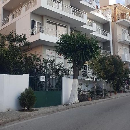 ساراندا Aralis Rooms المظهر الخارجي الصورة